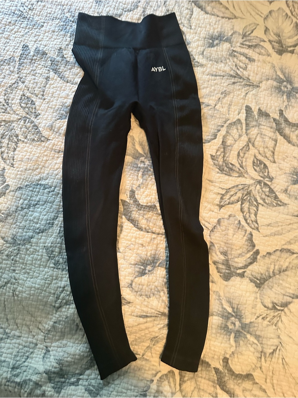 AYBL Black Ribbed High-Waist Leggings for Women